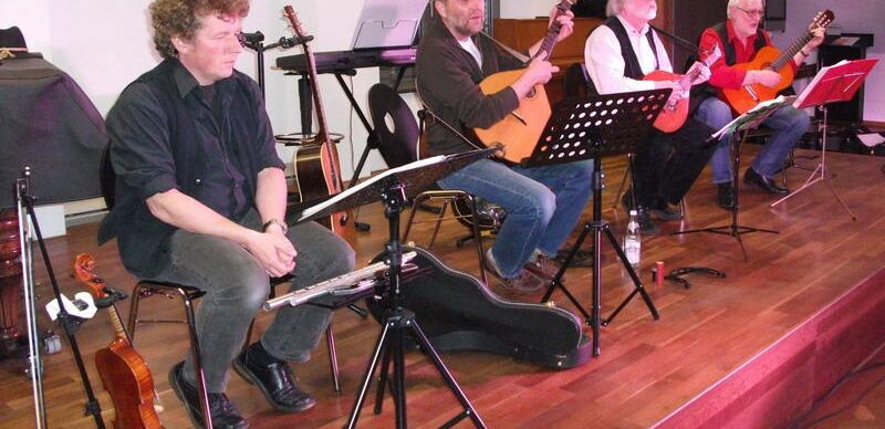 Passepartout GmbH - Fossil der Folk-Szene spielte im Bürgerhaus