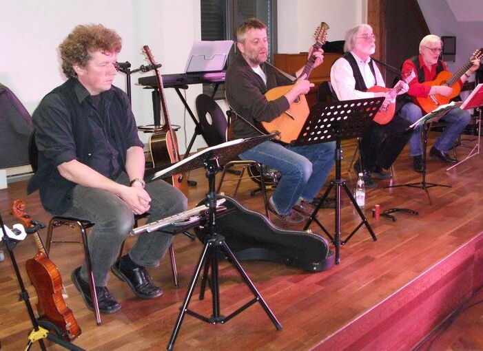 Passepartout GmbH - Fossil der Folk-Szene spielte im Bürgerhaus